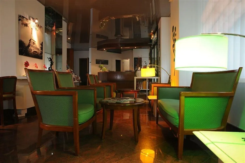 Casa Serena Paris Hotel