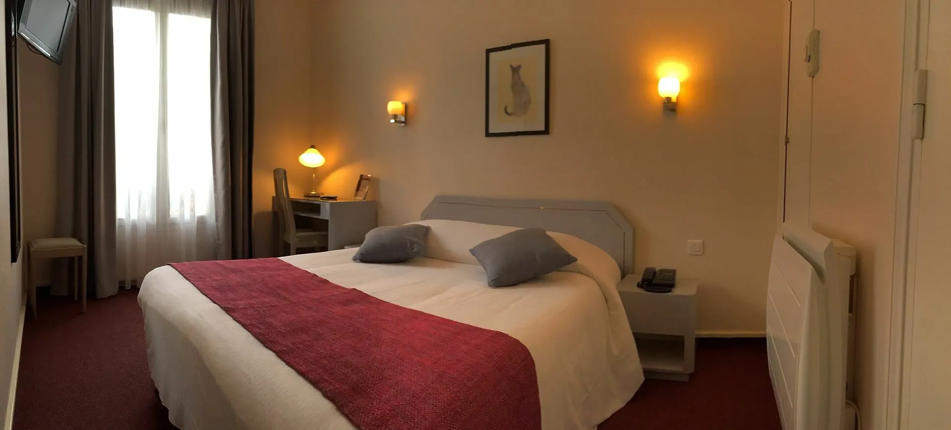 Casa Serena Paris Hotel 3*,